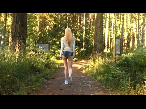 ❤️ Lijepa žena se kreće polako, ne goli video ☑ Seks video na bs.porn-mz-com.ru