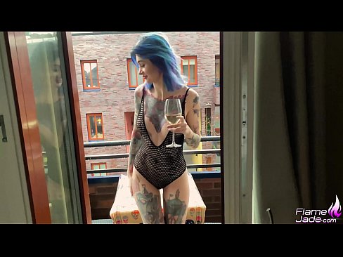 ❤️ Sjajna djevojka sisa gutljajem i strastveno jebe pod otvorenim nebom ☑ Seks video na bs.porn-mz-com.ru